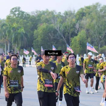 Runner Photo 7123689