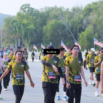 Runner Photo 7123700