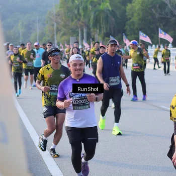 Runner Photo 7123736