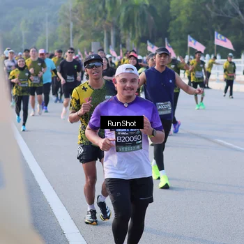Runner Photo 7123741