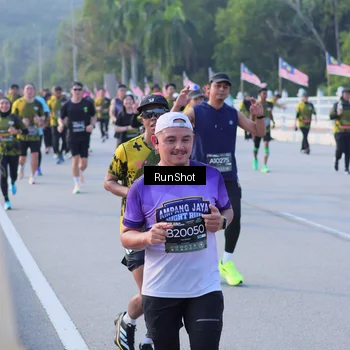 Runner Photo 7123747