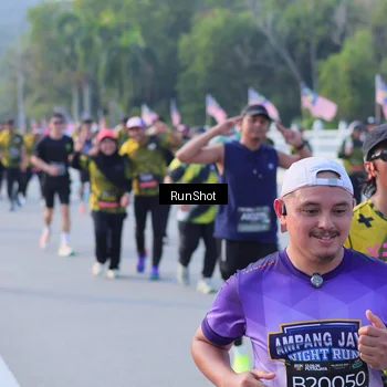Runner Photo 7123755