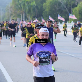 Runner Photo 7123765