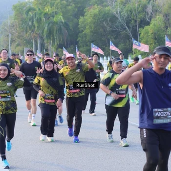 Runner Photo 7123769