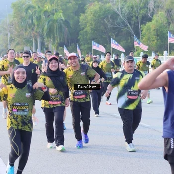 Runner Photo 7123775