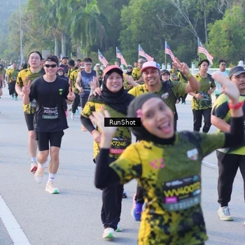 Runner Photo 7123785