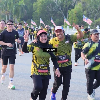 Runner Photo 7123789