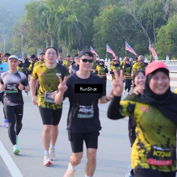 Runner Photo 7123800