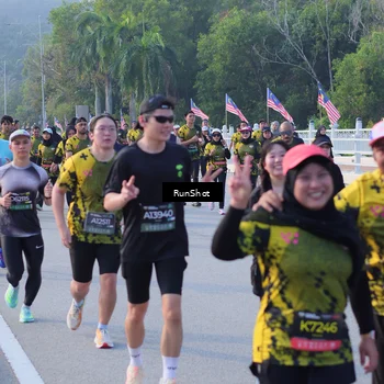 Runner Photo 7123816