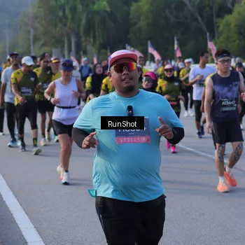 Runner Photo 7123843
