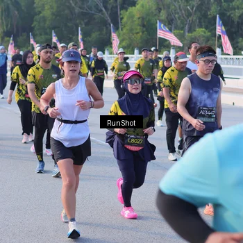 Runner Photo 7123851