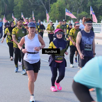 Runner Photo 7123852