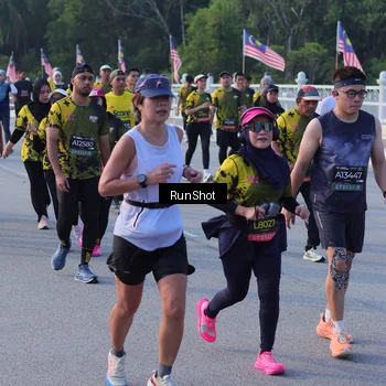 Runner Photo 7123858