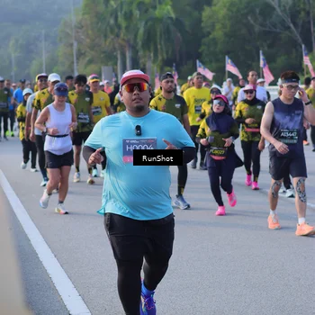 Runner Photo 7123860