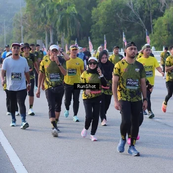 Runner Photo 7123871