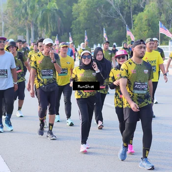 Runner Photo 7123874
