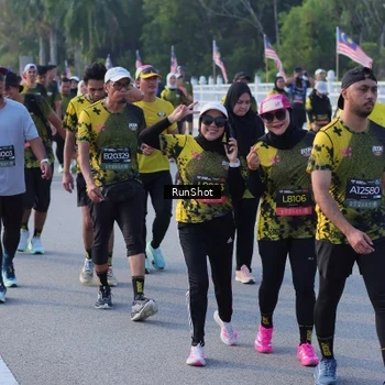 Runner Photo 7123881