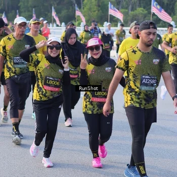 Runner Photo 7123893