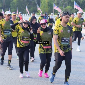 Runner Photo 7123895