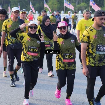 Runner Photo 7123899