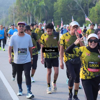 Runner Photo 7123903