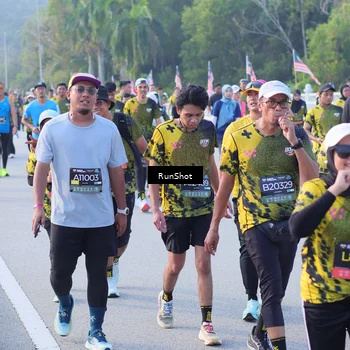 Runner Photo 7123908