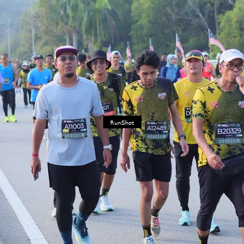 Runner Photo 7123912