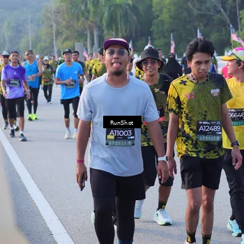 Runner Photo 7123921