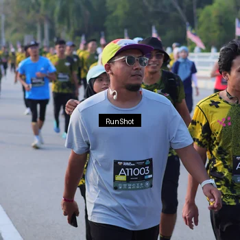 Runner Photo 7123937