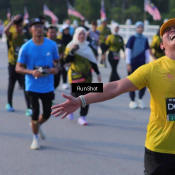 Runner Photo 7123963