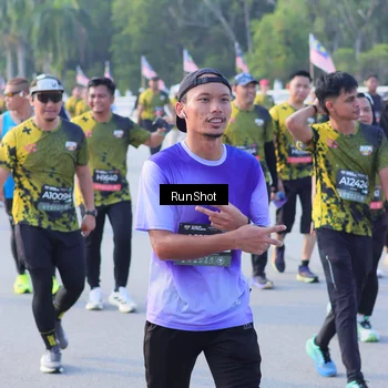 Runner Photo 7123983