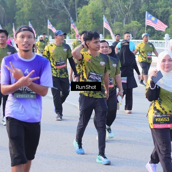 Runner Photo 7123990