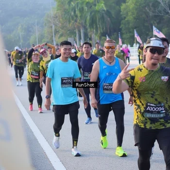 Runner Photo 7124005