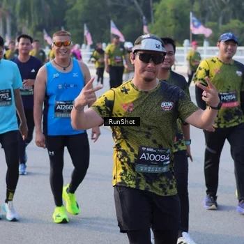 Runner Photo 7124010