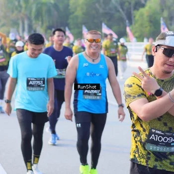 Runner Photo 7124012