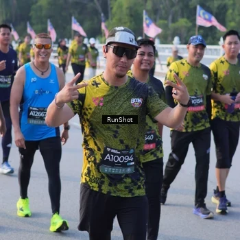 Runner Photo 7124013