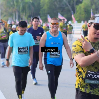 Runner Photo 7124016
