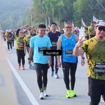 Runner Photo 7124019