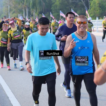 Runner Photo 7124026