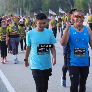 Runner Photo 7124028