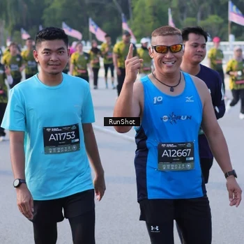 Runner Photo 7124031