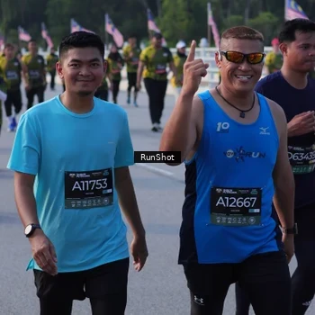 Runner Photo 7124033