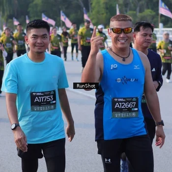 Runner Photo 7124034