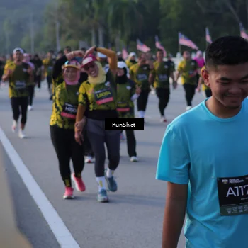 Runner Photo 7124039