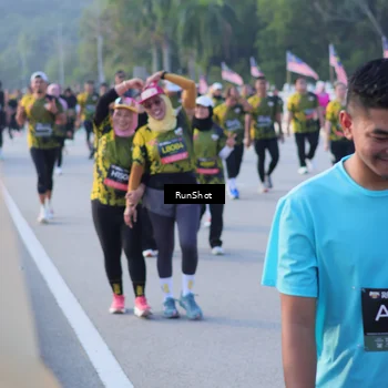Runner Photo 7124041