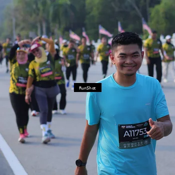 Runner Photo 7124042