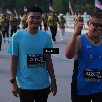 Runner Photo 7124044