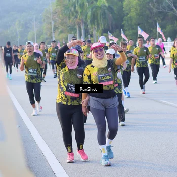 Runner Photo 7124053