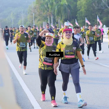 Runner Photo 7124059