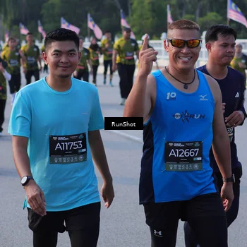 Runner Photo 7124063